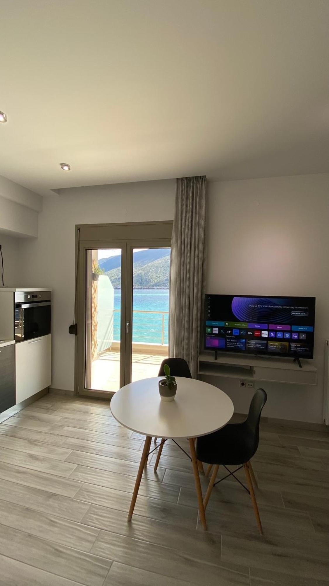 Ocean Views Appartement Plataria Buitenkant foto